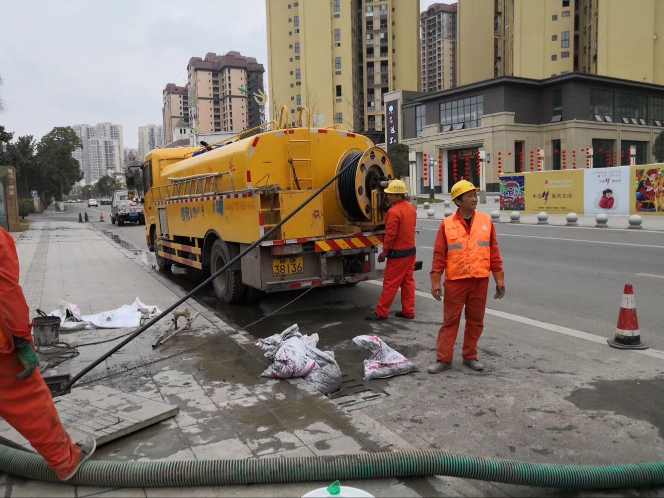 石峰排污管道清淤-管道清洗